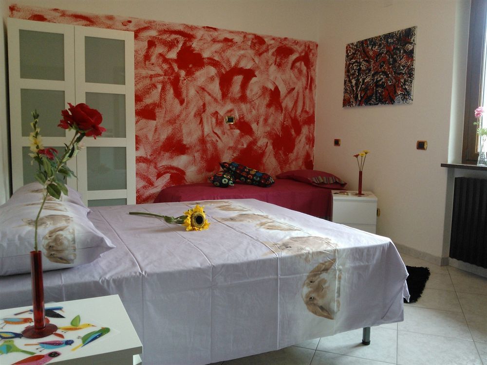 Affittacamere Valchiavenna - Foresteria Lombarda Con Parcheggio Privato Sul Posto! Apprezzata Gestione Familiare Dal 2012, Qualita-Prezzo Top! "Guest-House With Private Parking On Site! Appreciated Family Management Since 2012, Quality-Price Top!" المظهر الخارجي الصورة